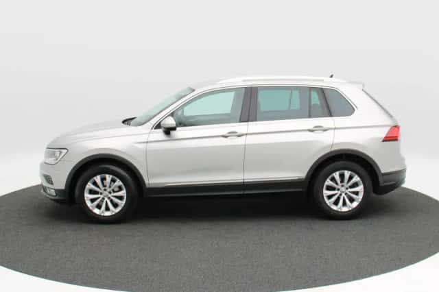 Volkswagen Tiguan (2016) thumbnail 6
