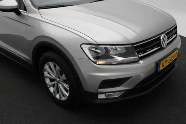 Volkswagen Tiguan (2016) thumbnail 10