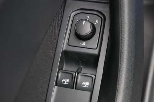 Škoda Kamiq (2023) thumbnail 16