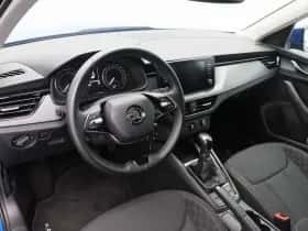 Škoda Kamiq (2023) thumbnail 3