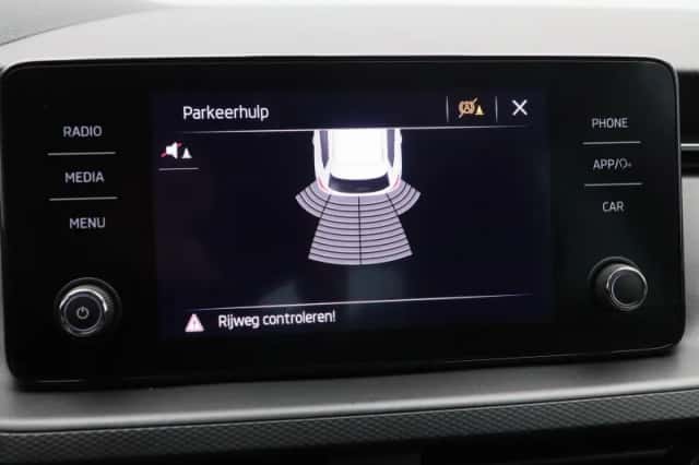 Škoda Kamiq (2023) thumbnail 23