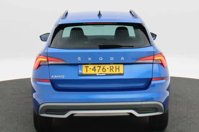 Škoda Kamiq (2023) thumbnail 5
