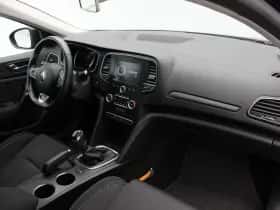 Renault Mégane (2018) thumbnail 35