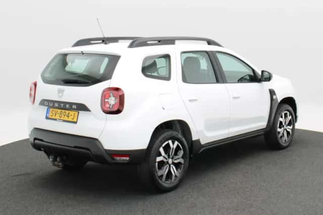 Dacia Duster (2018) thumbnail 2