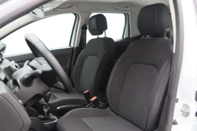 Dacia Duster (2018) thumbnail 18