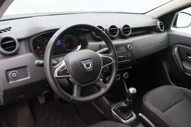 Dacia Duster (2018) thumbnail 3