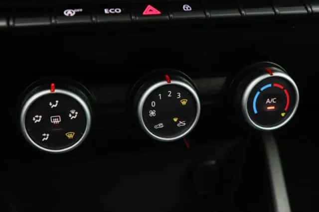 Dacia Duster (2018) thumbnail 22