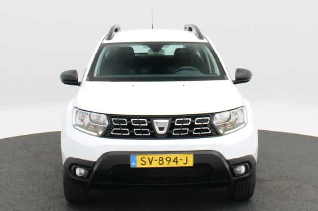 Dacia Duster (2018) thumbnail 4