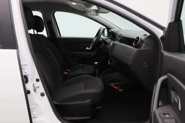 Dacia Duster (2018) thumbnail 31