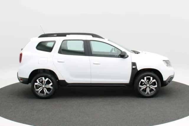 Dacia Duster (2018) thumbnail 6