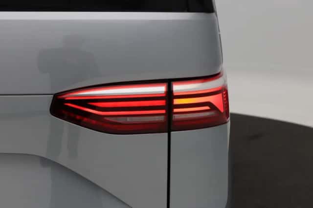 Volkswagen Multivan (2024) thumbnail 12