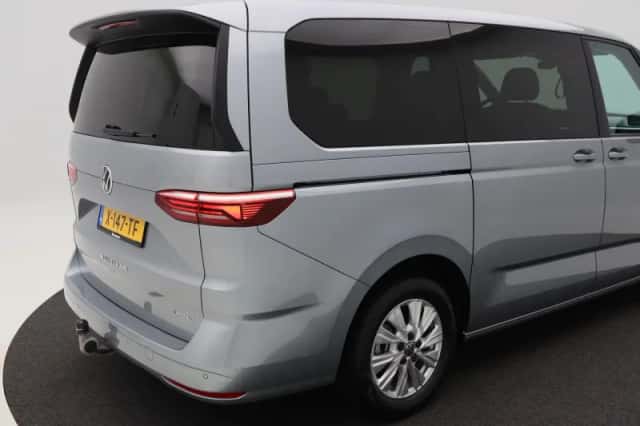Volkswagen Multivan (2024) thumbnail 13