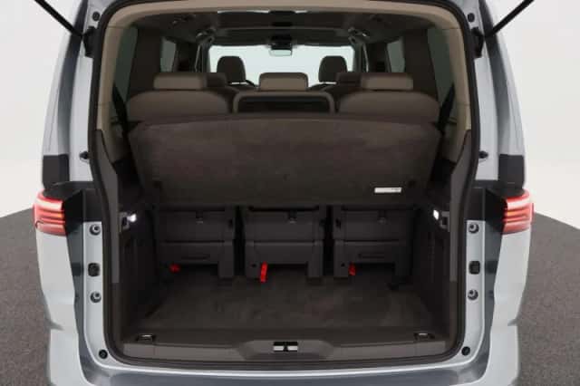 Volkswagen Multivan (2024) thumbnail 16