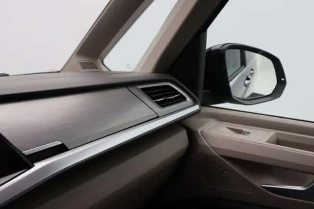 Volkswagen Multivan (2024) thumbnail 30