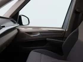 Volkswagen Multivan (2024) thumbnail 32