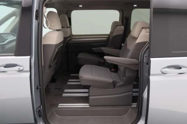 Volkswagen Multivan (2024) thumbnail 34