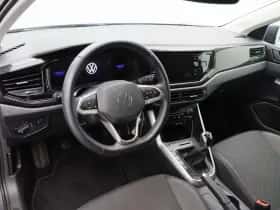 Volkswagen Polo (2023) thumbnail 3