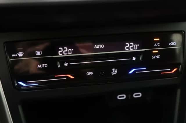 Volkswagen Polo (2023) thumbnail 26