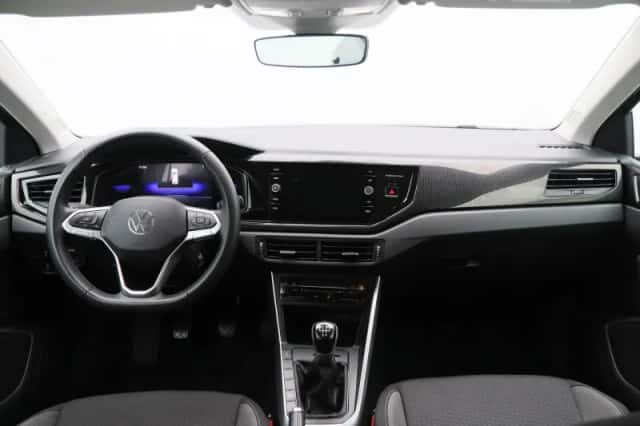 Volkswagen Polo (2023) thumbnail 32