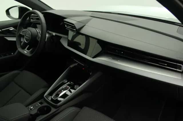 Audi A3 (2025) thumbnail 43