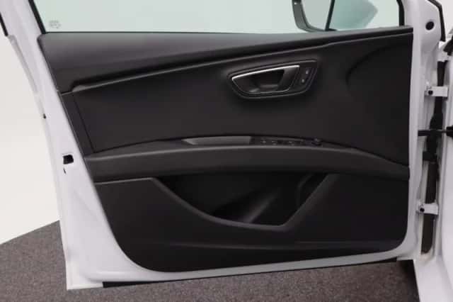 SEAT Leon (2014) thumbnail 17