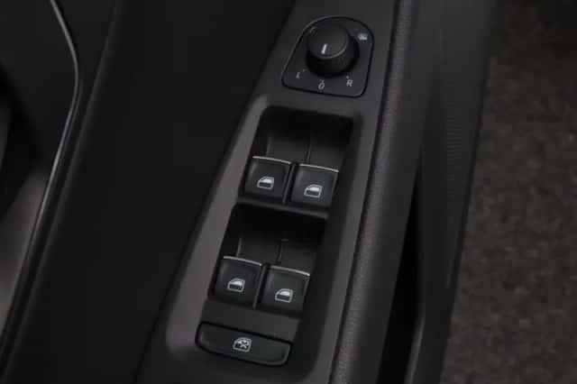 SEAT Leon (2014) thumbnail 18