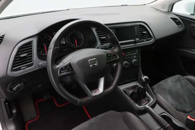 SEAT Leon (2014) thumbnail 3