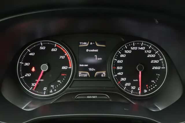 SEAT Leon (2014) thumbnail 21
