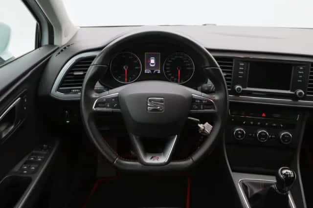 SEAT Leon (2014) thumbnail 32