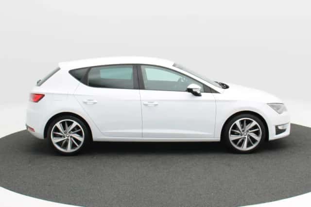 SEAT Leon (2014) thumbnail 7