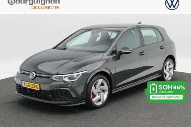 Volkswagen Golf (2022) thumbnail 1