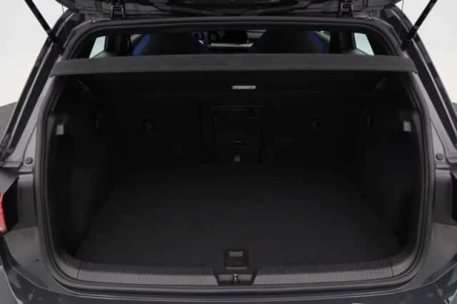 Volkswagen Golf (2022) thumbnail 17