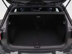 Volkswagen Golf (2022) thumbnail 17
