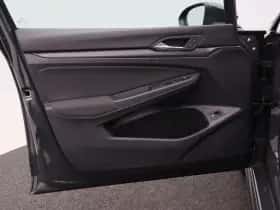 Volkswagen Golf (2022) thumbnail 18