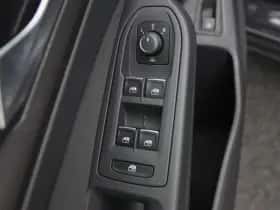Volkswagen Golf (2022) thumbnail 19