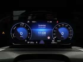 Volkswagen Golf (2022) thumbnail 22