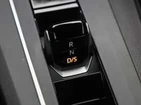 Volkswagen Golf (2022) thumbnail 32