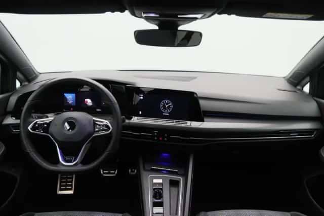 Volkswagen Golf (2022) thumbnail 36