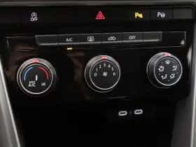 Volkswagen T-Roc (2024) thumbnail 27