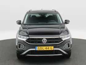 Volkswagen T-Roc (2024) thumbnail 4