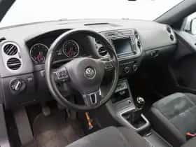 Volkswagen Tiguan (2016) thumbnail 3