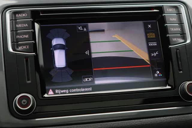 Volkswagen Tiguan (2016) thumbnail 26