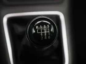 Volkswagen Tiguan (2016) thumbnail 28