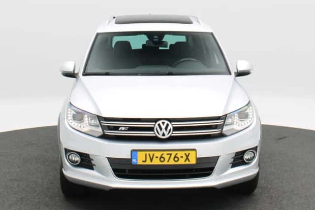 Volkswagen Tiguan (2016) thumbnail 4