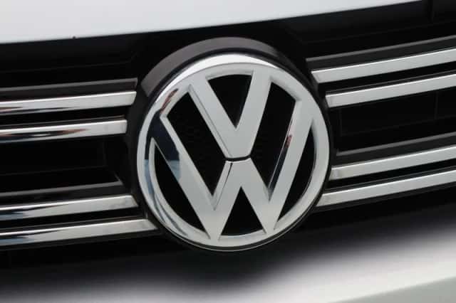 Volkswagen Tiguan (2016) thumbnail 9
