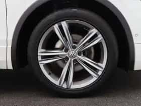 Volkswagen Tiguan (2019) thumbnail 11