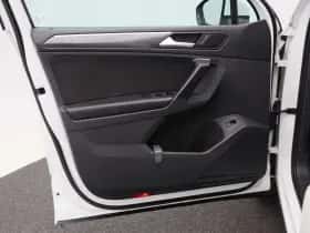 Volkswagen Tiguan (2019) thumbnail 18
