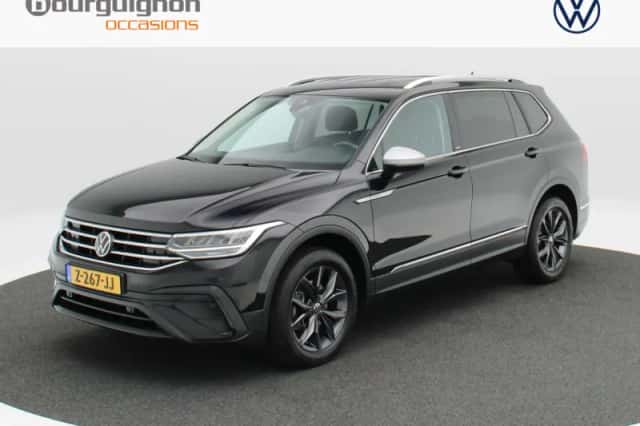 Volkswagen Tiguan (2023) thumbnail 1