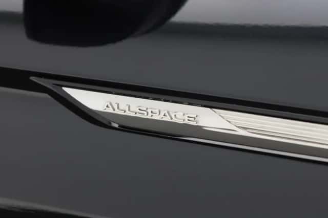 Volkswagen Tiguan (2023) thumbnail 13