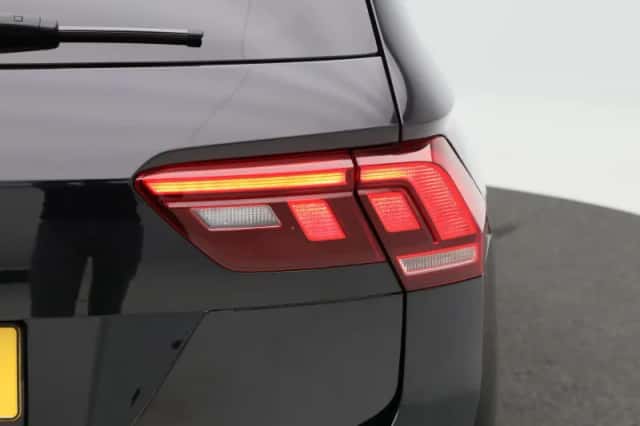 Volkswagen Tiguan (2023) thumbnail 15